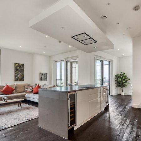 Appartamento Stunning 360º View Luxurious Penthouse Londra Esterno foto