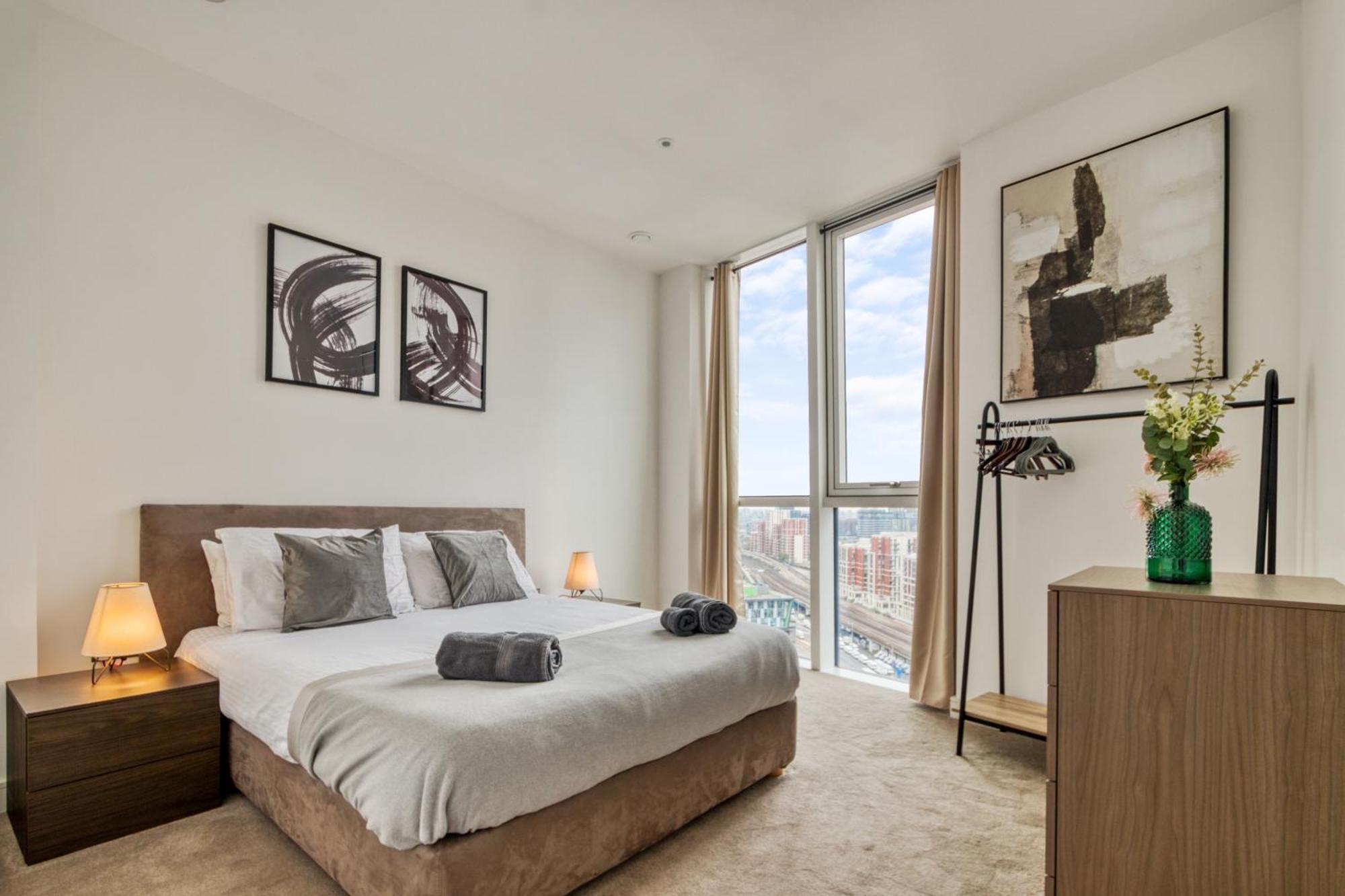 Appartamento Stunning 360º View Luxurious Penthouse Londra Esterno foto