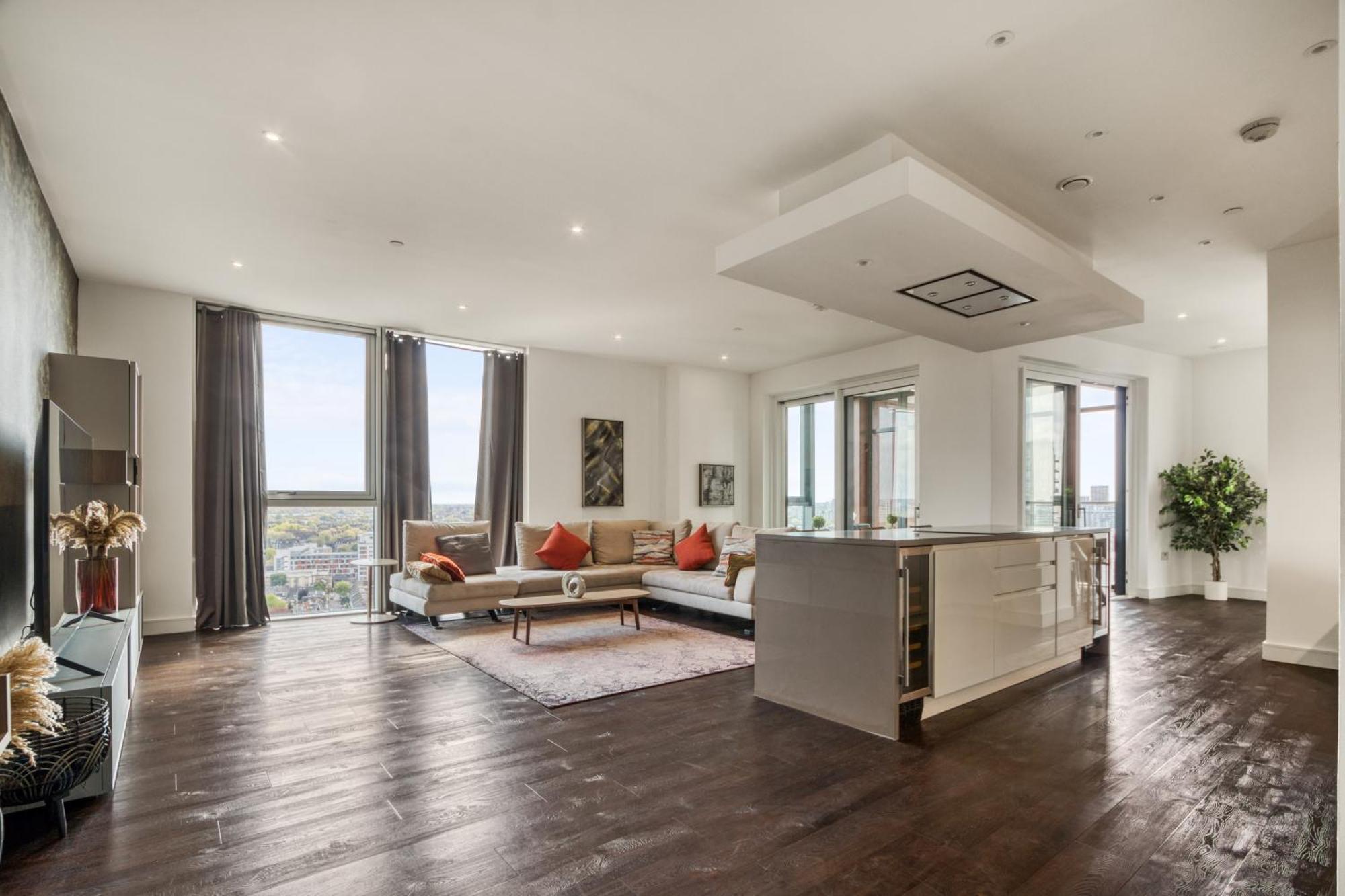 Appartamento Stunning 360º View Luxurious Penthouse Londra Esterno foto