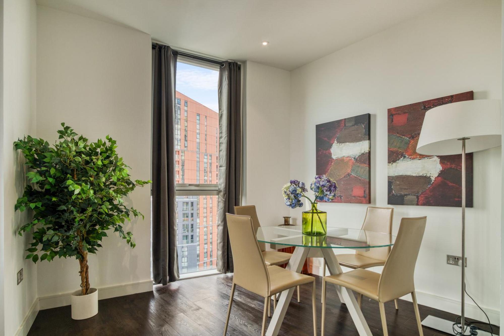 Appartamento Stunning 360º View Luxurious Penthouse Londra Esterno foto